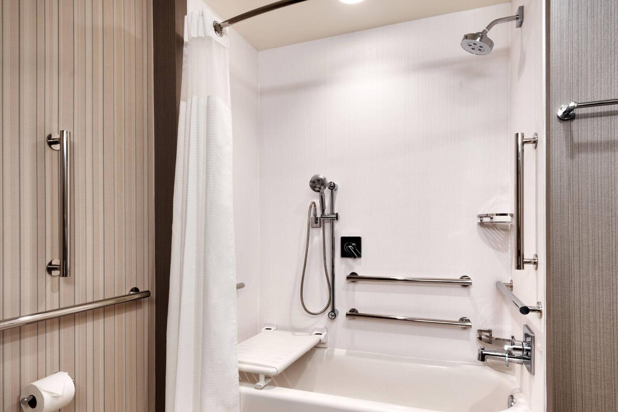 คอร์ตยาร์ด แอตแลนตา ดูลูท ดาวน์ทาวน์ Hotel ดุลูท ภายนอก รูปภาพ