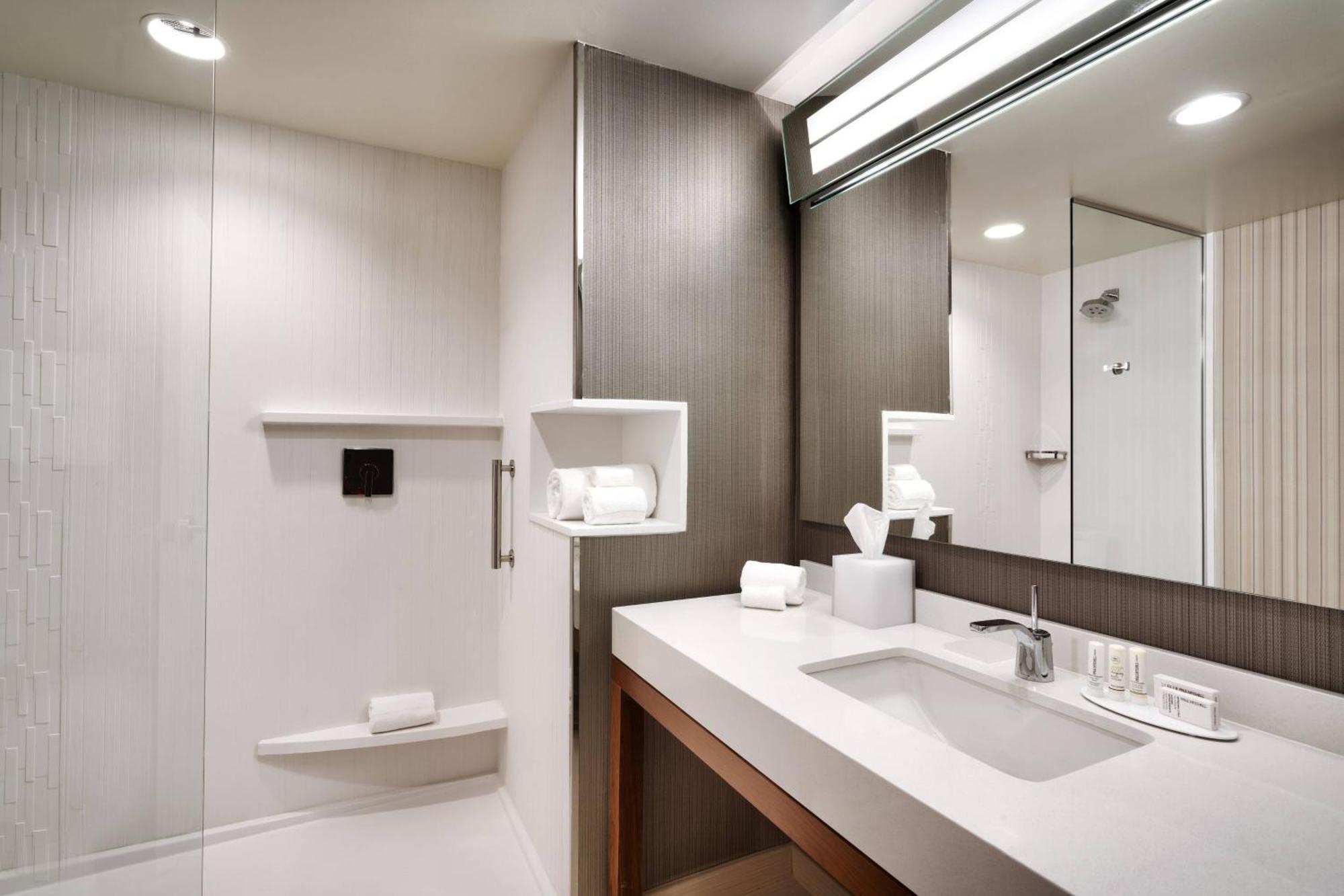 คอร์ตยาร์ด แอตแลนตา ดูลูท ดาวน์ทาวน์ Hotel ดุลูท ภายนอก รูปภาพ